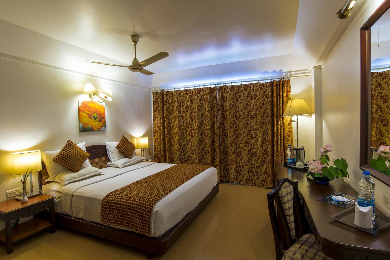 กอล์ฟ วิว โฮเต็ลส์ แอนด์ สวีทส์ Hotel เนดุมบัสเซรี ภายนอก รูปภาพ
